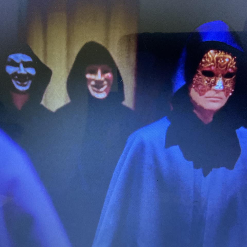 NowLoading...